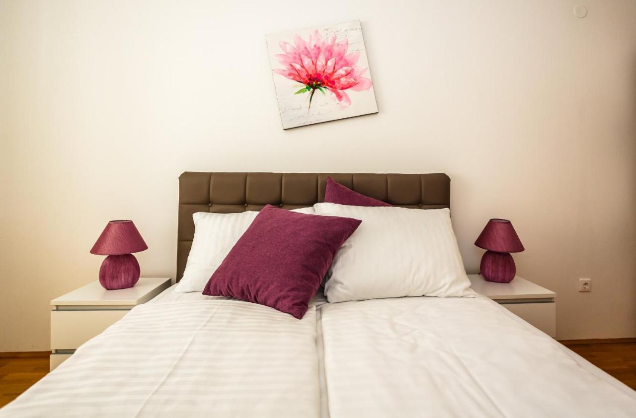 Apartments Mare & Mons Deluxe Malinska Eksteriør billede